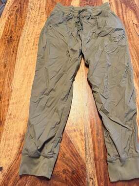 ZYIA Active Women's Olive Green Pinstripe Peak Zipper Joggers Size XXL